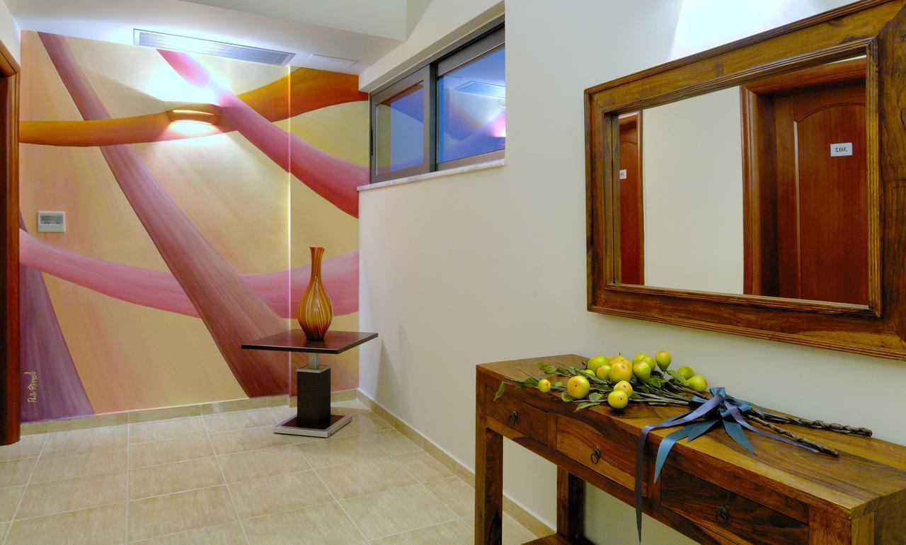 Premier Agrinio Heart Hotel ภายนอก รูปภาพ